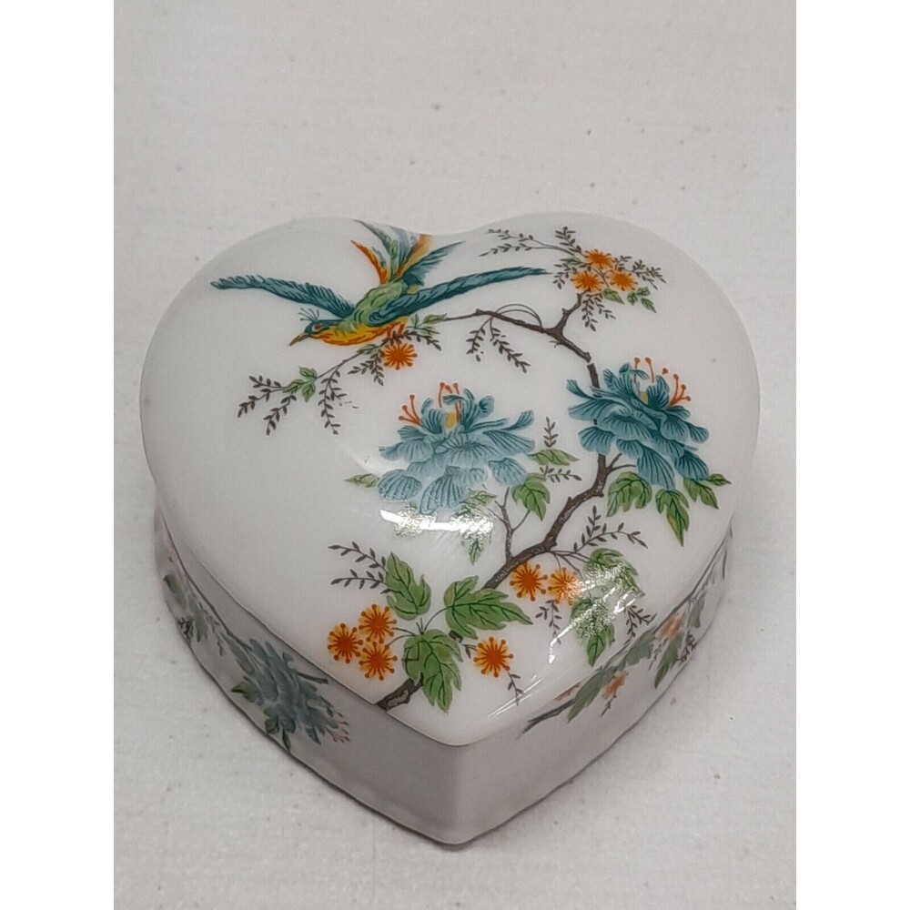 Vtg Chinese Asian Heart Shaped Porcelain Trinket Box Floral Bird Peacock